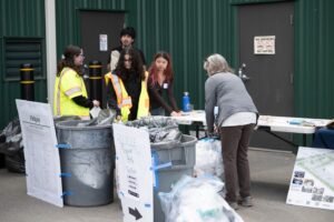 The Helpsy vendors helping with recycling of clothing and textiles